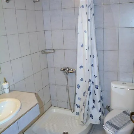 Molos Guest house