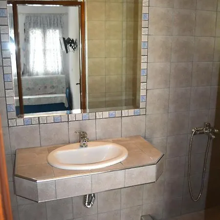 Molos Guest house