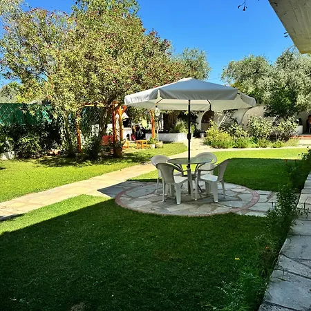Molos Guest house *