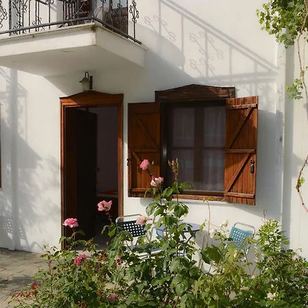 Molos Guest house *